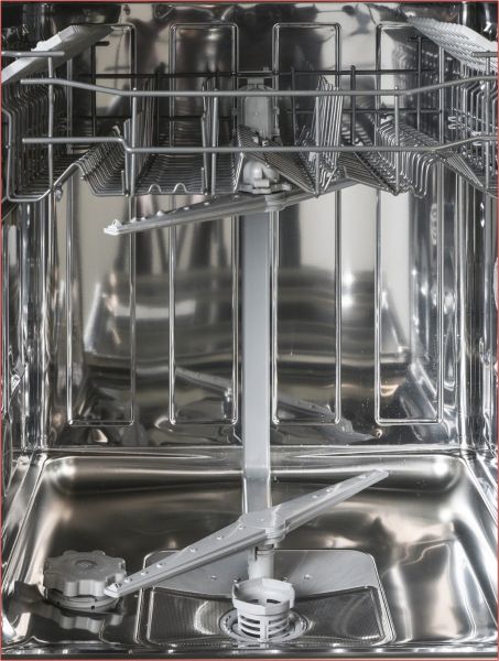 24-Inch Dishwasher with Stainless Steel Metal Spray Arms (not plastic), in the color SS with BOLD Chrome handle